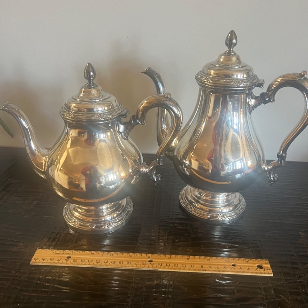 Vintage Sliver Tea Pot and Coffee Pot